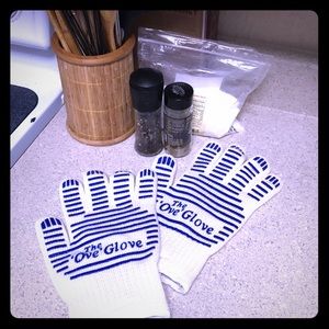 “The ‘Ove’ Glove” Oven Gloves